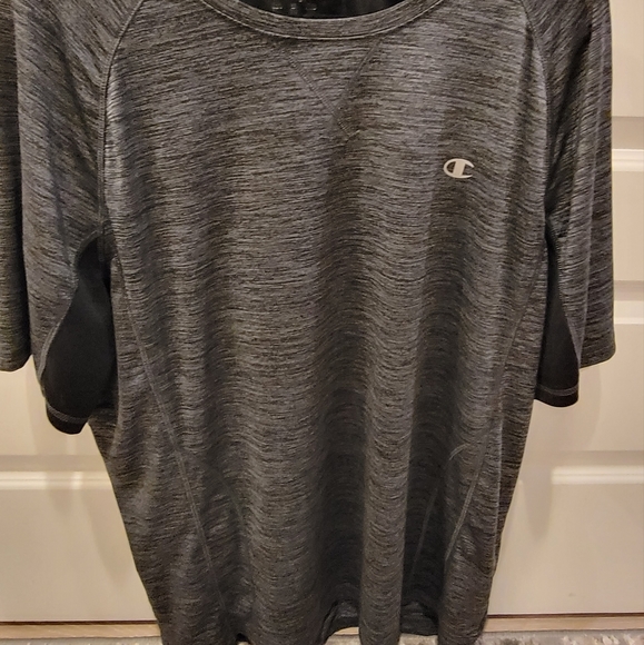 Champion shirt - Picture 3 of 3